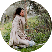 Olaya Muñiz, terapeuta holística en la naturaleza.